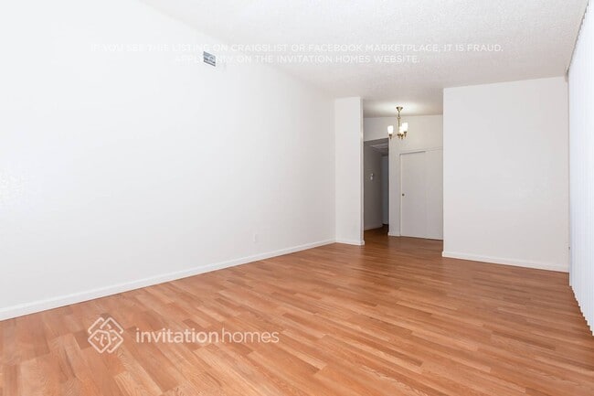 7840 1st Draw Way in Sacramento, CA - Foto de edificio - Building Photo