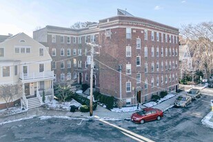 28-30 Langdon St in Cambridge, MA - Building Photo