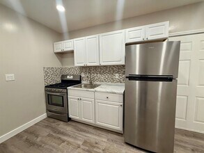 330 Jackson St in Hoboken, NJ - Foto de edificio - Building Photo