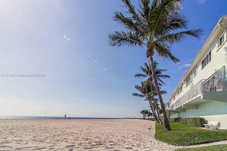 5400 N Ocean Blvd in Lauderdale-by-the-Sea, FL - Building Photo - Building Photo