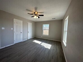 717 E Lamberth Rd in Sherman, TX - Building Photo - Building Photo