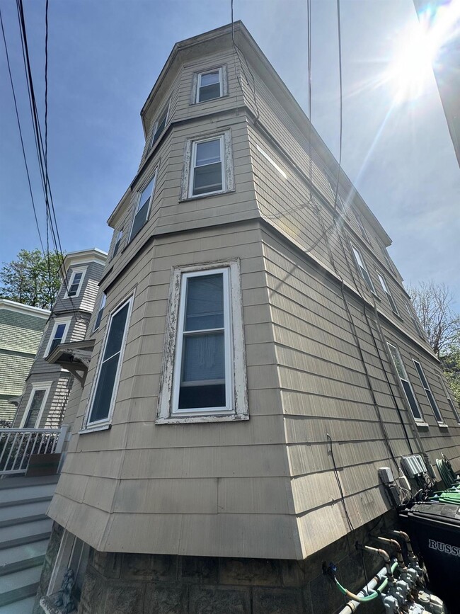11 Belmont Sq, Unit #2
