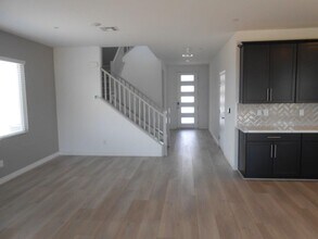 287 Mount Langley St in Henderson, NV - Building Photo - Building Photo