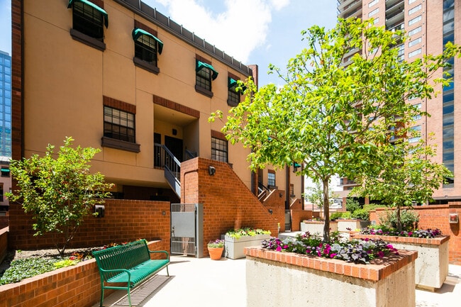 property at 1512 Larimer St