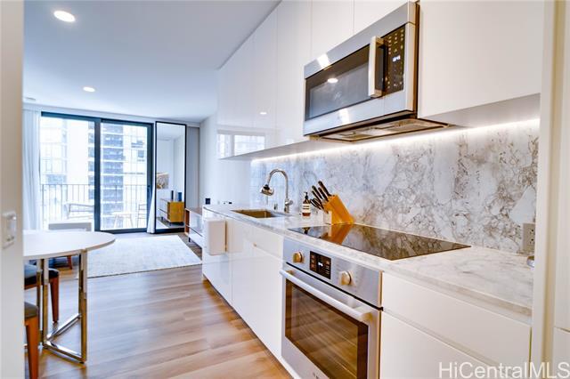 property at 987 Queen St