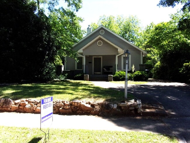 property at 1024 Park Ave Ext