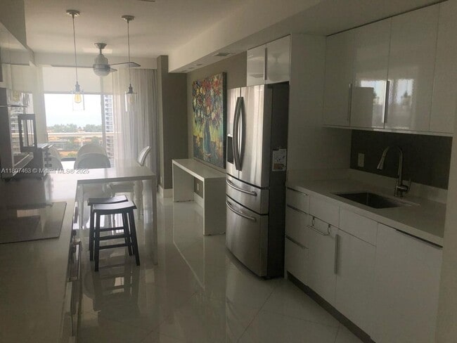property at 3640 Yacht Club Dr