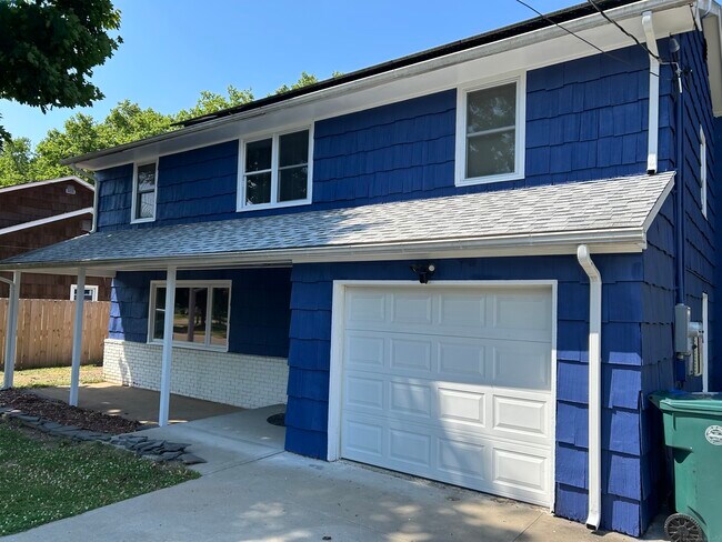84 Cardo Rd in Hamden, CT - Building Photo - Building Photo