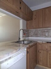 10037 Winding Lake Rd in Sunrise, FL - Building Photo - Building Photo