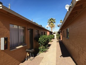 Regency 59 Apartments in Phoenix, AZ - Building Photo - Building Photo