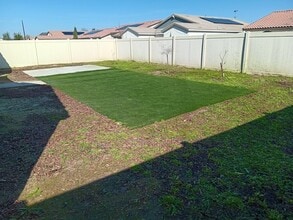 7318 Chetco River St in Bakersfield, CA - Building Photo - Building Photo