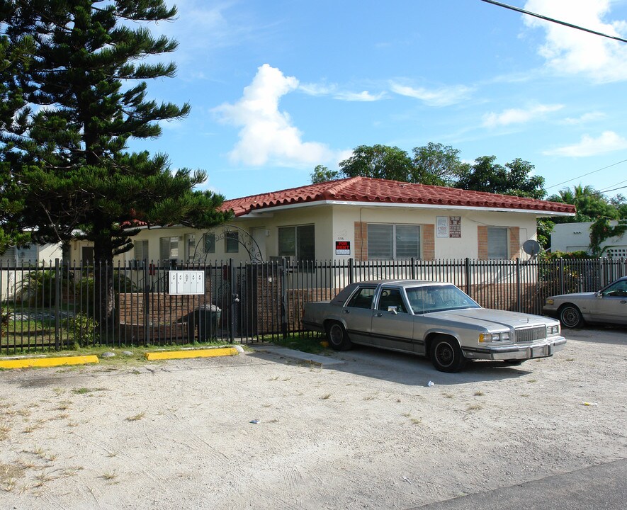 777 NE 85th St in Miami, FL - Building Photo