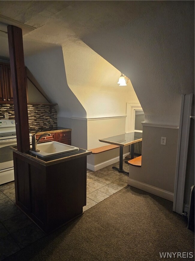 530 W Ferry St in Buffalo, NY - Building Photo - Building Photo