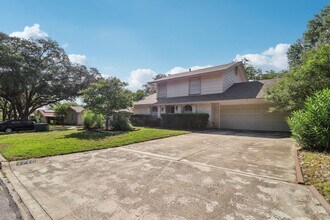 1710 Searcy Dr in San Antonio, TX - Building Photo - Building Photo