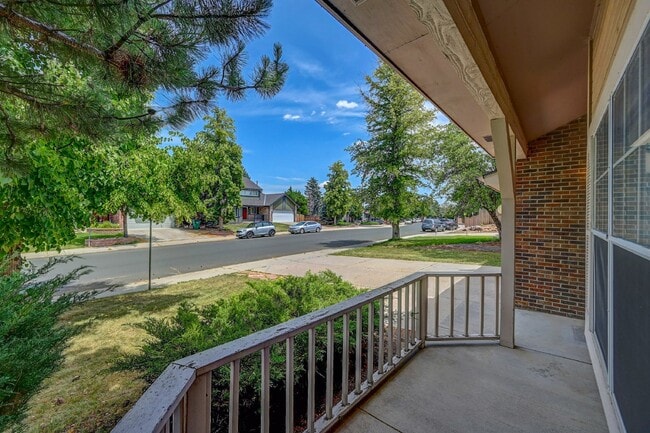 11898 E Harvard Ave in Aurora, CO - Building Photo - Building Photo
