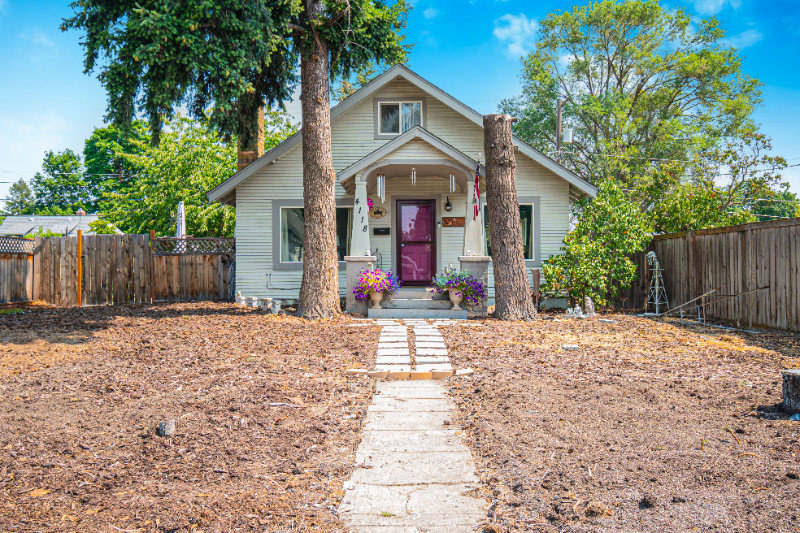 4118 N Monroe St in Spokane, WA - Building Photo