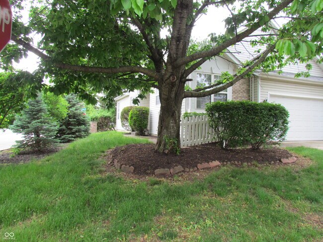 12468 Brookline St in Carmel, IN - Building Photo - Building Photo