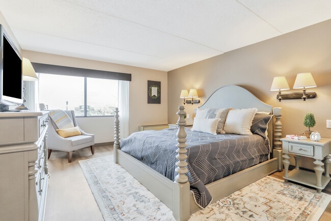 1718 Underpass Way, Unit One Bedroom Unit in Hagerstown, MD - Building Photo - Building Photo