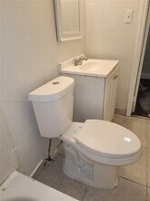 613 NW 27th Ave in Fort Lauderdale, FL - Building Photo - Building Photo