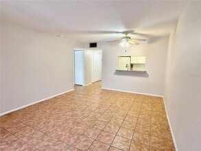 519 Albee Farm Rd in Venice, FL - Building Photo - Building Photo