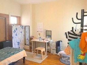 361 Beacon St-Unit -Apt 1 in Somerville, MA - Building Photo - Building Photo