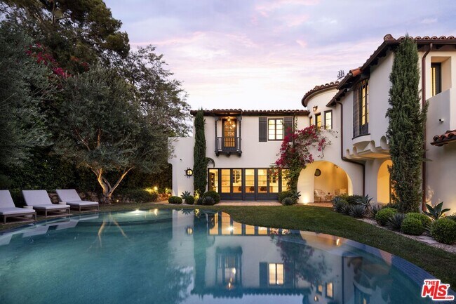 4048 Farmouth Dr in Los Angeles, CA - Building Photo - Building Photo