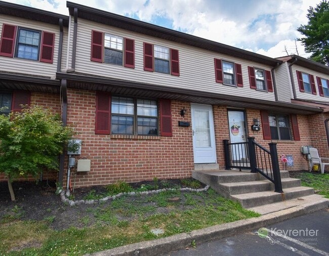 property at 1006 N York Rd