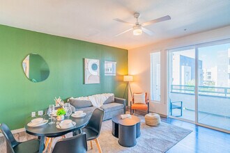 9600 W Georgia Ave in Glendale, AZ - Building Photo - Building Photo