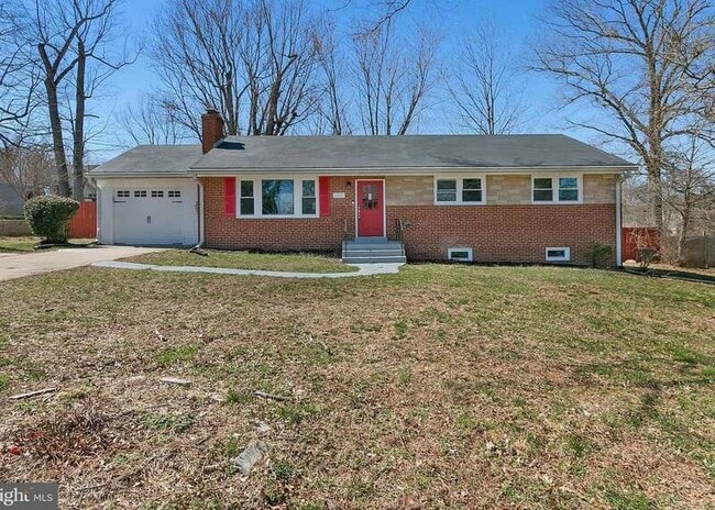 property at 11901 Crestwood Ave S