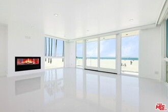 2419 Ocean Front Walk, Unit 4311 in Los Angeles, CA - Building Photo - Building Photo