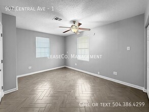 907 Central Ave in Gretna, LA - Building Photo - Building Photo