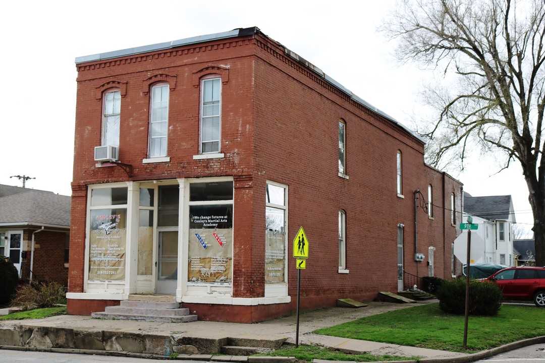 1101 S 9th St in Burlington, IA - Building Photo