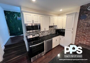 24 Moreland Ave NE in Atlanta, GA - Building Photo - Building Photo