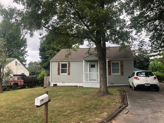 property at 1931 Earl Ave
