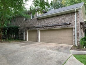 422 Dickerson Ln in Columbus, MS - Building Photo - Building Photo