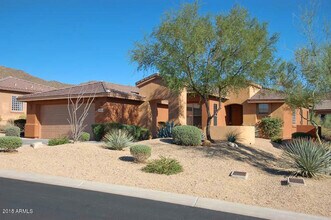 11475 E Helm Dr in Scottsdale, AZ - Building Photo - Building Photo