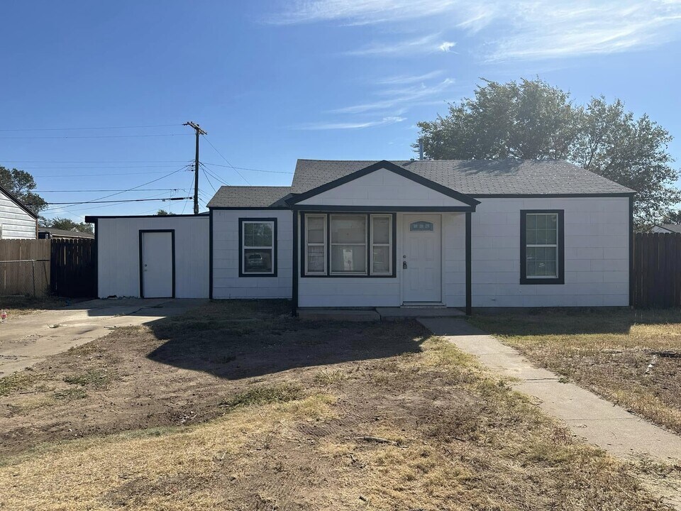 1400 Nix St in Amarillo, TX - Building Photo