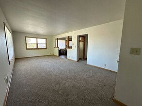 3203 W Verona Ct-Unit -3203 in Milwaukee, WI - Building Photo - Building Photo