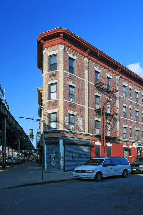 1215 Myrtle Ave in Brooklyn, NY - Building Photo