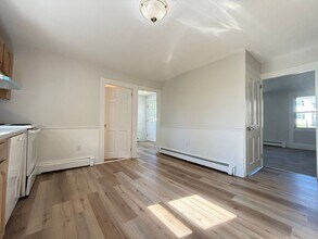 208 Main St in Somersworth, NH - Building Photo - Building Photo