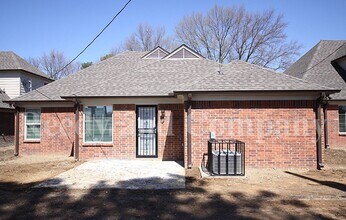 5023 Acorn Dr in Memphis, TN - Building Photo - Building Photo