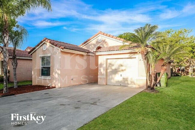 1558 SE 20th Pl in Homestead, FL - Building Photo - Building Photo