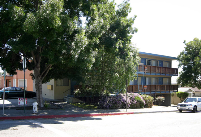 716-730 Solano Ave in Albany, CA - Building Photo - Building Photo