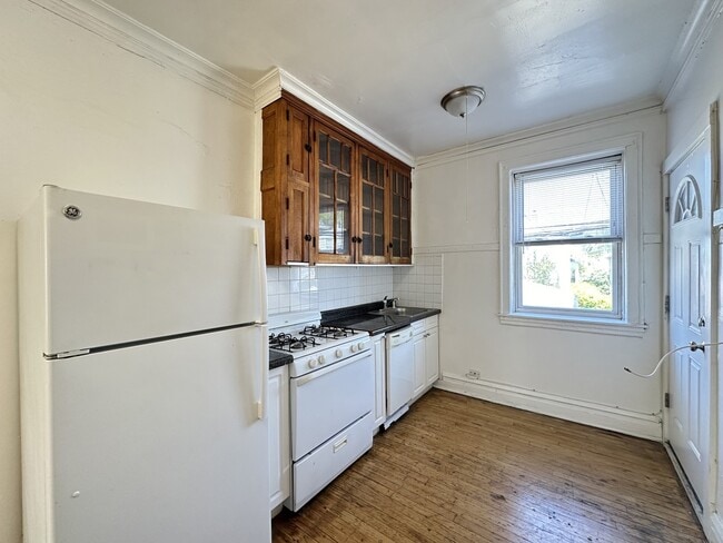 4826.5 W Addison St in Chicago, IL - Building Photo - Building Photo