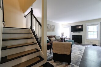 196 White Branch Ct in Buffalo Grove, IL - Building Photo - Building Photo