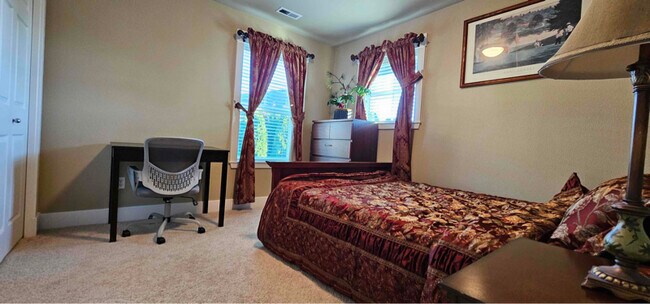 9003 105 Ave SW in Lakewood, WA - Building Photo - Building Photo