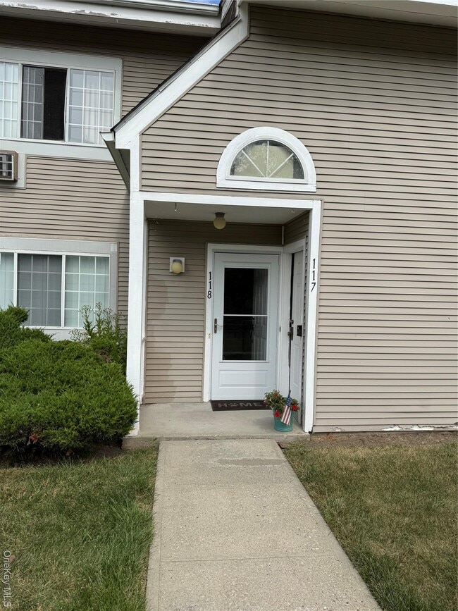 property at 118 Green Meadows Way