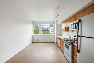 Verve Flats in Seattle, WA - Building Photo - Building Photo