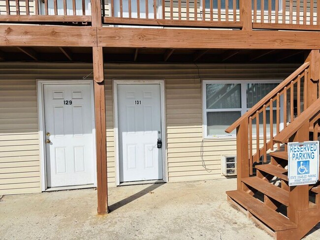 1405 Neil Ln in Excelsior Springs, MO - Building Photo - Building Photo