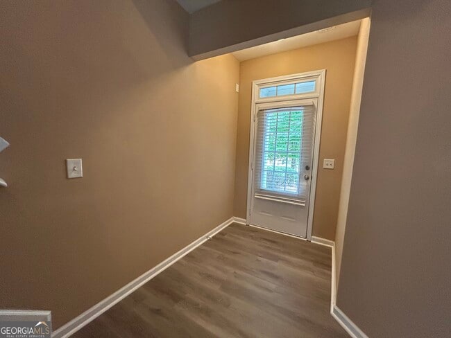 5730 Sterling Ct in Cumming, GA - Foto de edificio - Building Photo